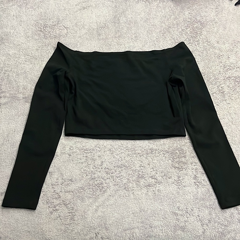 Long sleeved off shoulder crop top